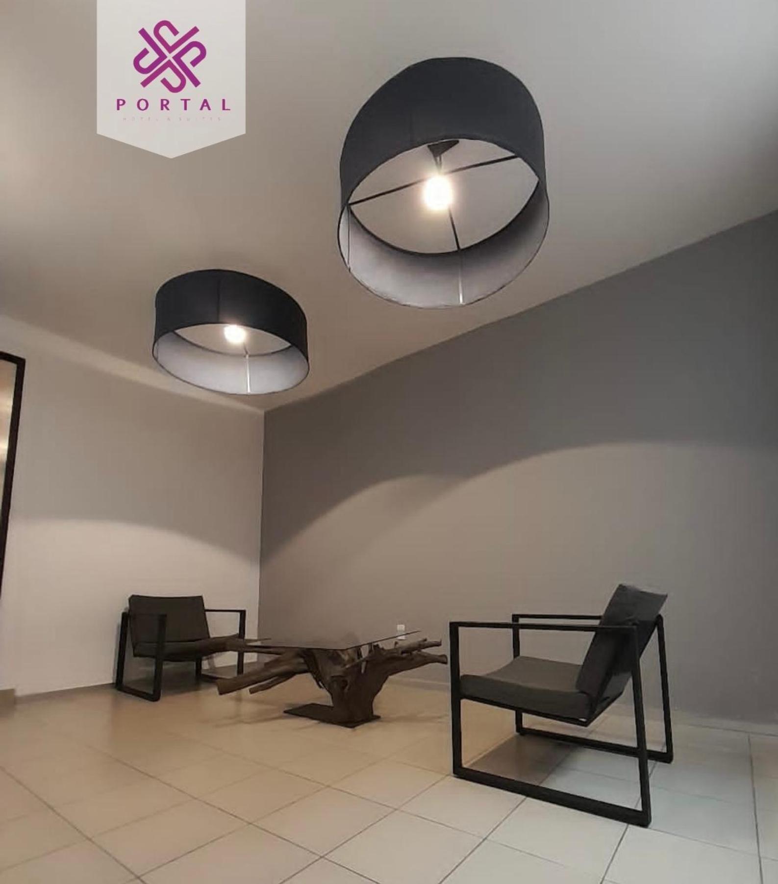 Hotel Portal & Suites Ciudad Hidalgo エクステリア 写真