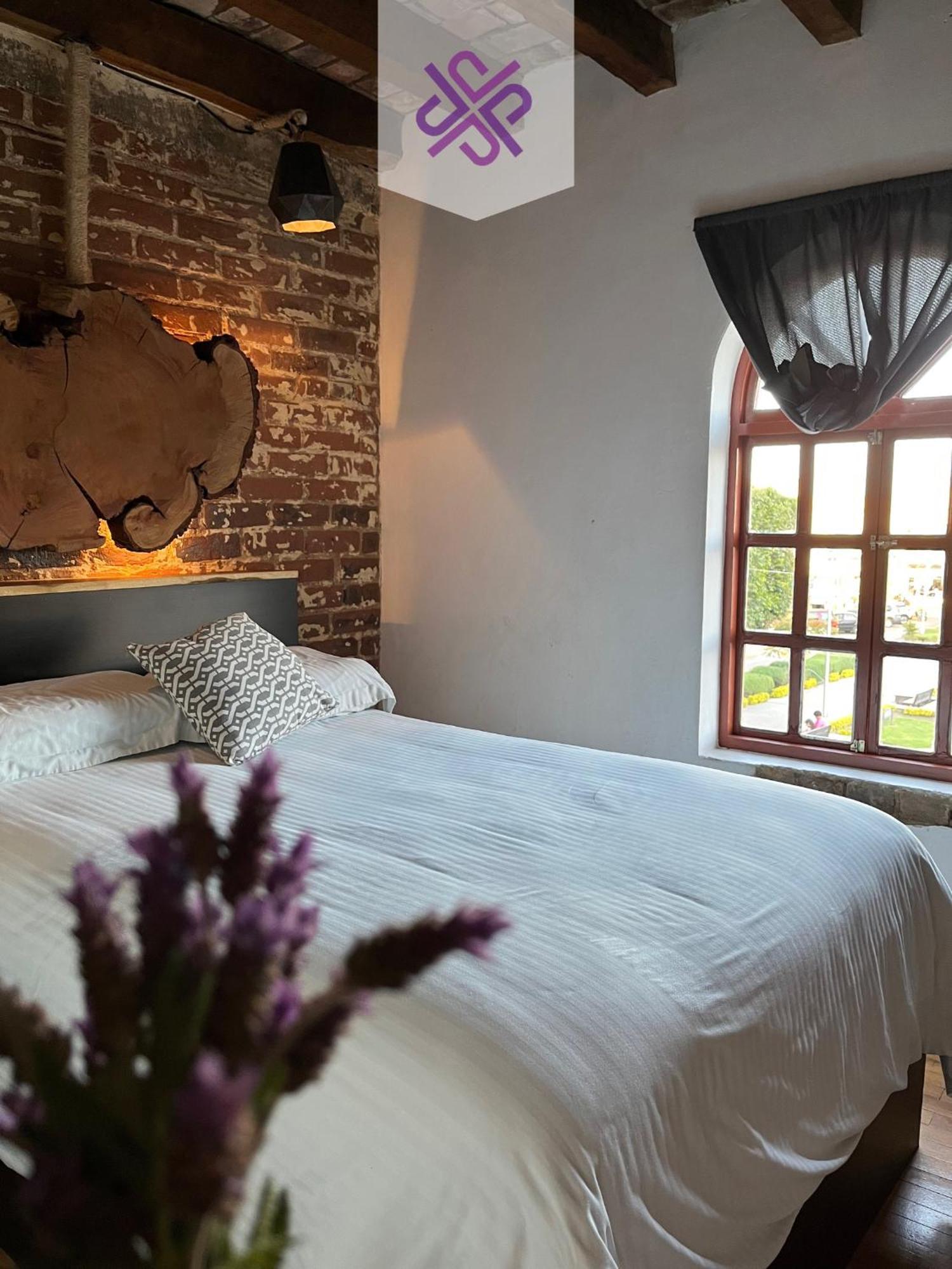 Hotel Portal & Suites Ciudad Hidalgo エクステリア 写真
